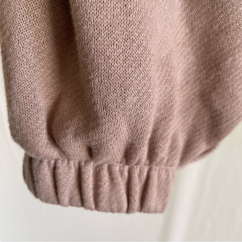Urban Outfitters Out From Under Gray Vivian V Neck Crop Sweatshirt Size XS - Picture 8 of 10